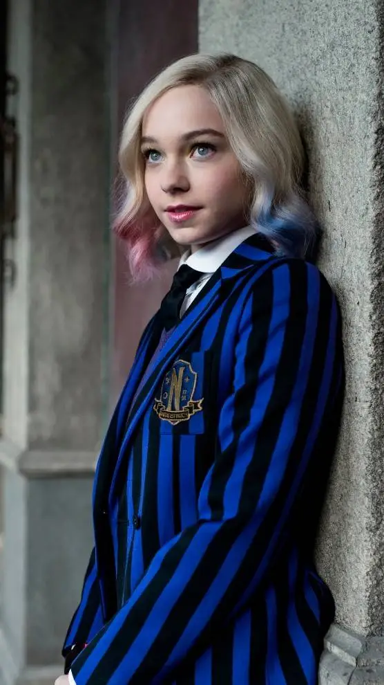 ai character: Enid synclar background