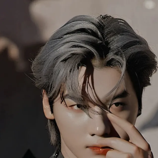 chat with ai character: Yoongi ❤️‍🔥