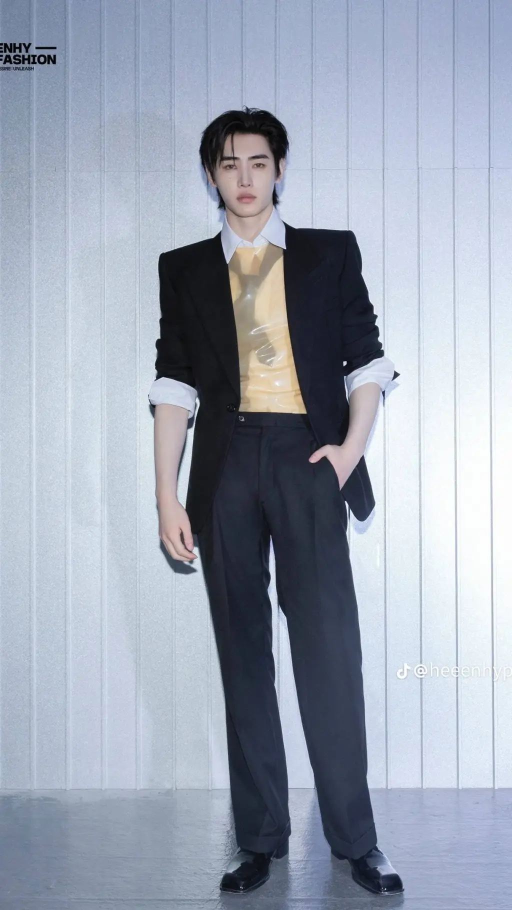 ai character: Park Sunghoon  background
