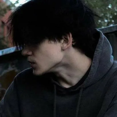 chat with ai character: Julio Esteban