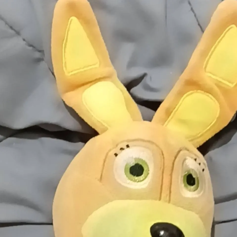 chat with ai character: springbonnie plush
