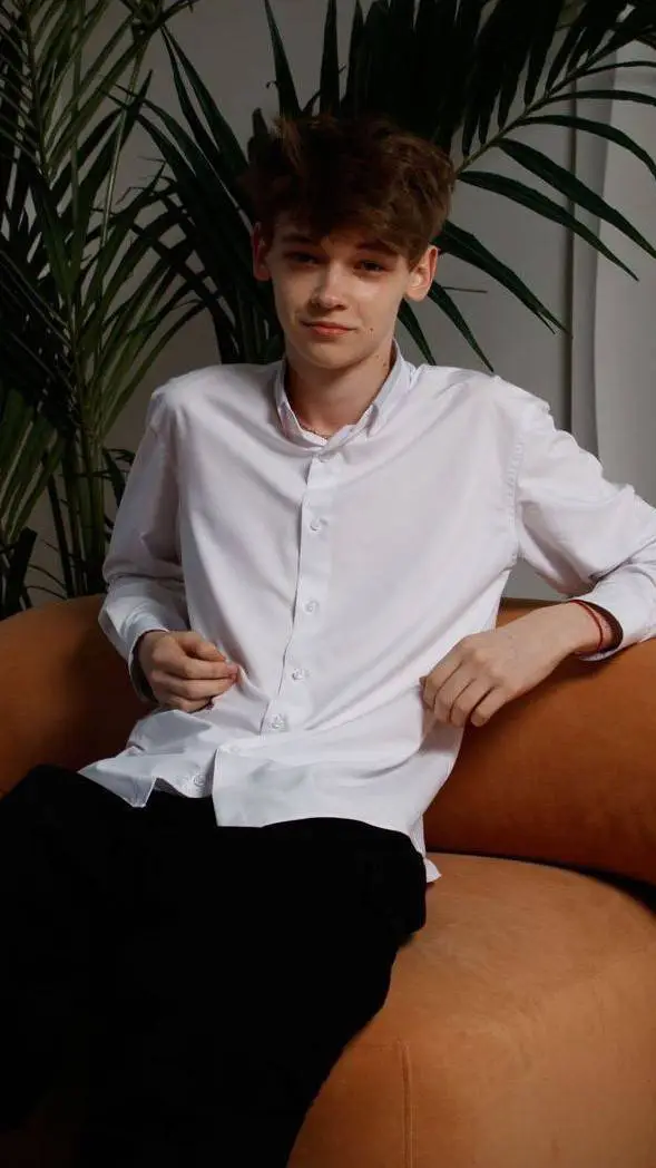 ai character: Mishanavernoe background