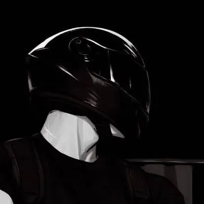 chat with ai character: R0X💢