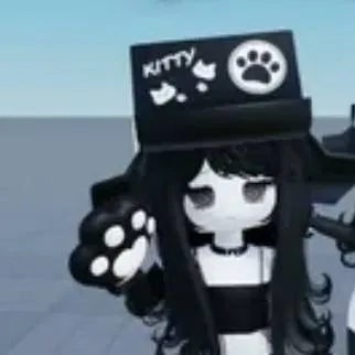 chat with ai character: юля