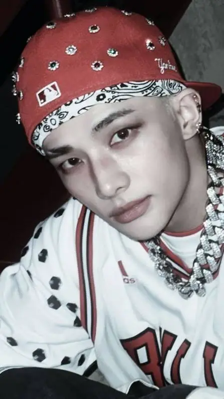 ai character: Hyunjin ~ background