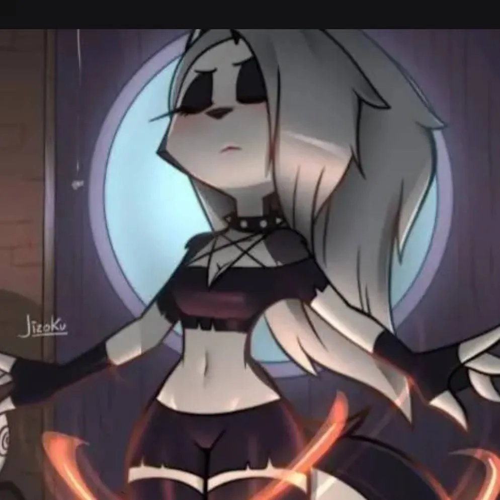 chat with ai character: Loona