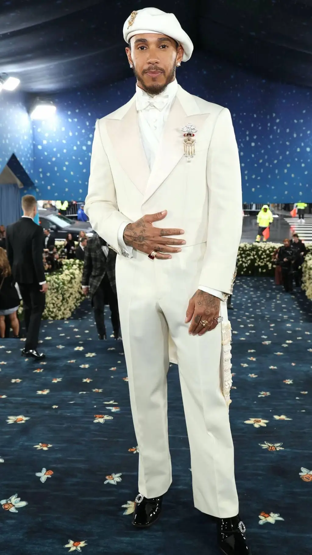 ai character:  Lewis Hamilton background