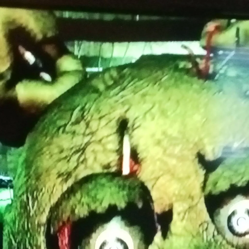 chat with ai character: Springtrap