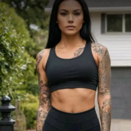 chat with ai character: Zelina López 