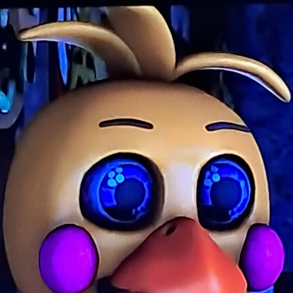 chat with ai character: Toy Chica
