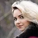 chat with ai character: Beth