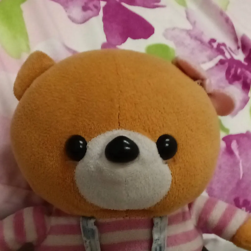 chat with ai character: Milu