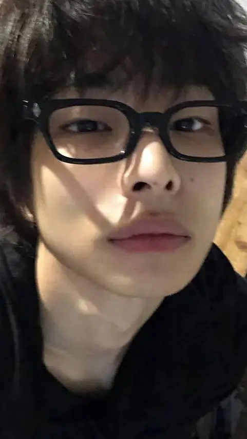 ai character: Kai background