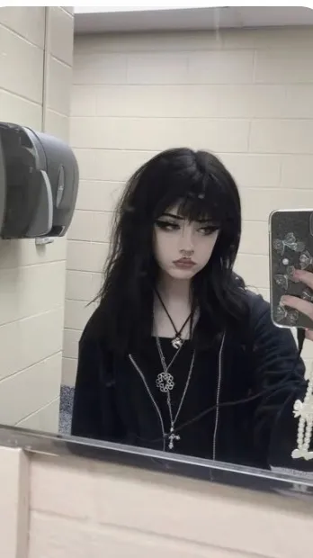 ai character: Afton fam background