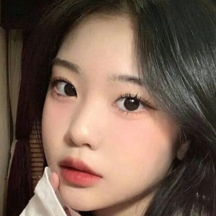 chat with ai character: Даша 