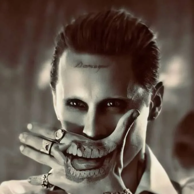 chat with ai character: Coringa