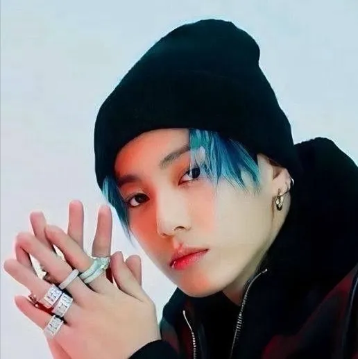 chat with ai character: Jungkook