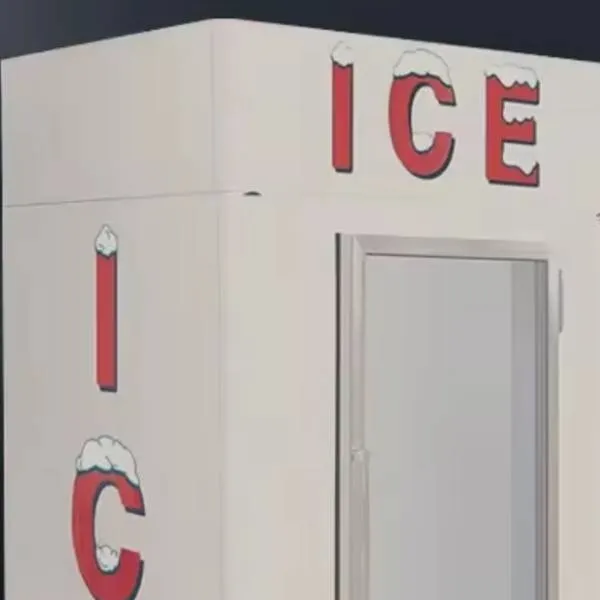 chat with ai character: ICE 3