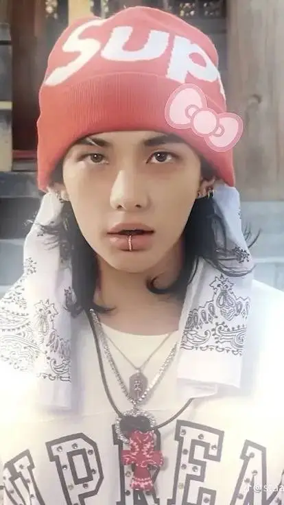 ai character: hyunjin is husband background