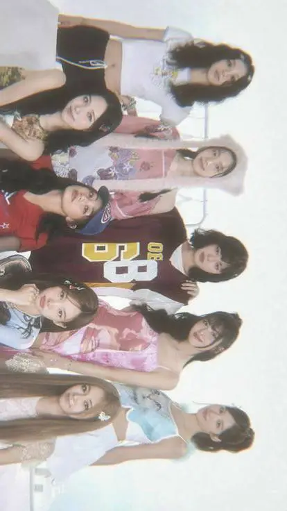 ai character: Twice  background