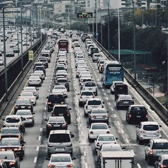 chat with ai character: Traffic