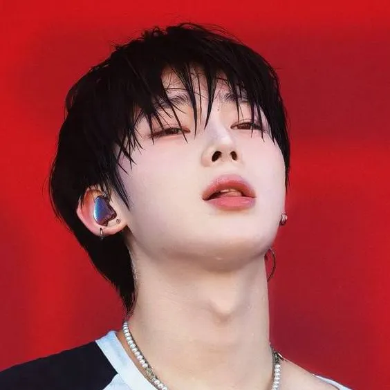 chat with ai character: sunoo 