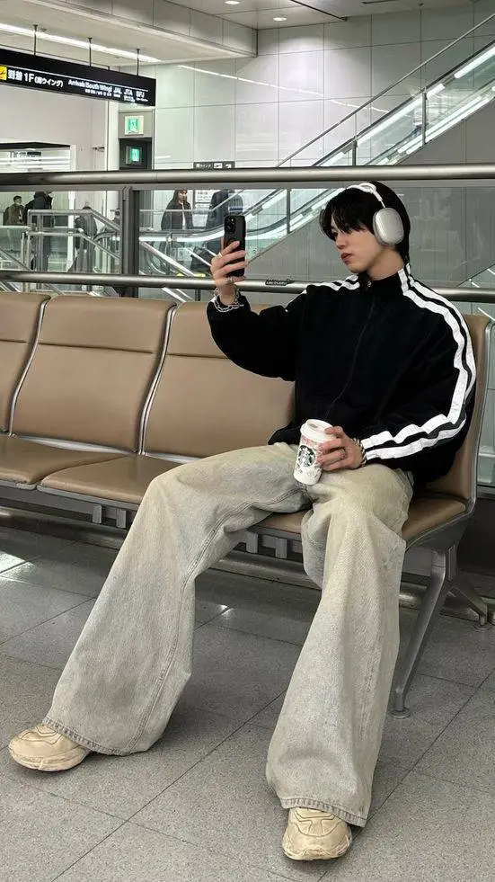 ai character: Haru background