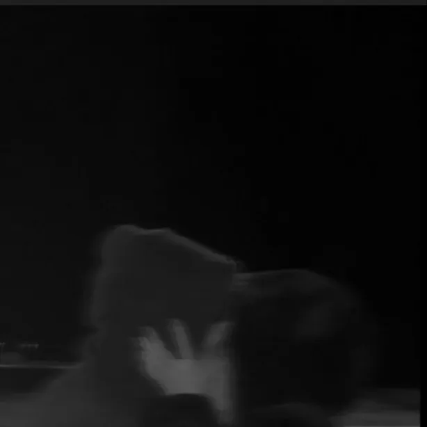 chat with ai character: Quinn