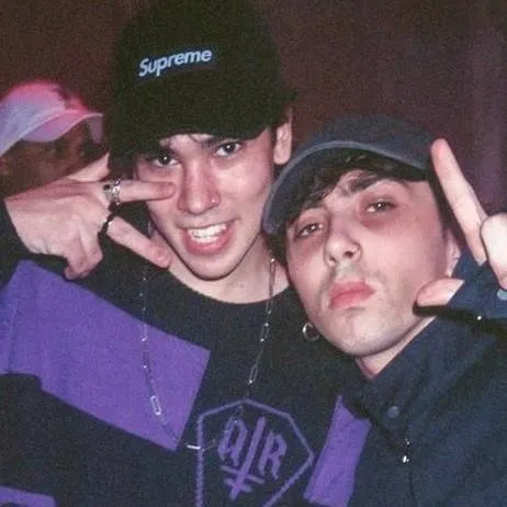 chat with ai character: tn x spreen