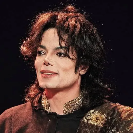 chat with ai character: mj