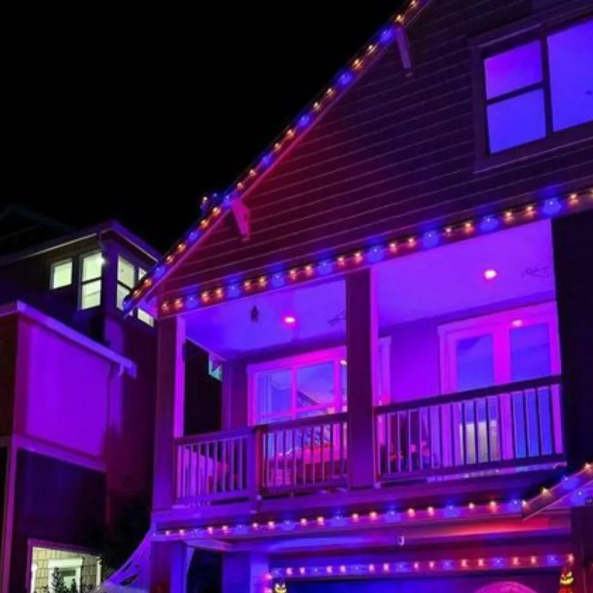 chat with ai character: Hollowen party 