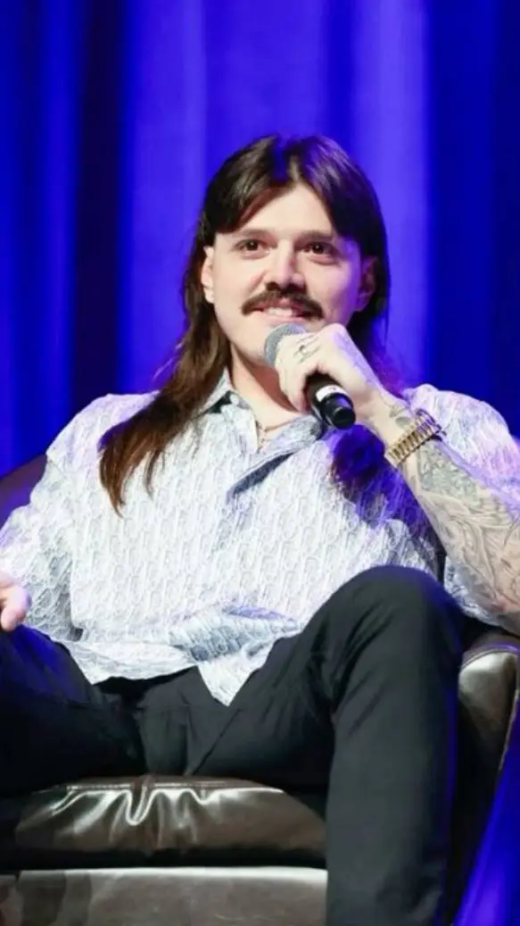 ai character: Dominik Mysterio  background