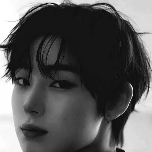 chat with ai character: Kim Sunoo