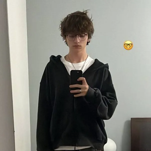 chat with ai character: Dan