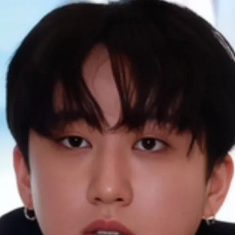chat with ai character: changbin