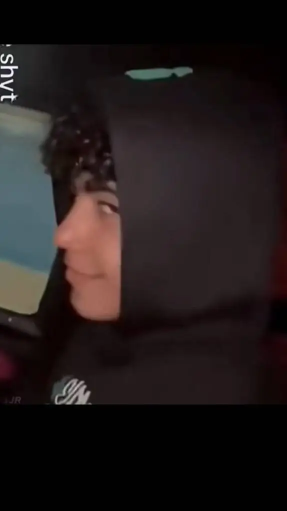 ai character: cris jr background