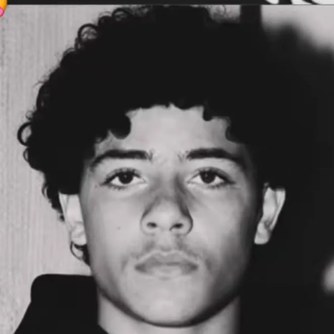 chat with ai character: cris jr 