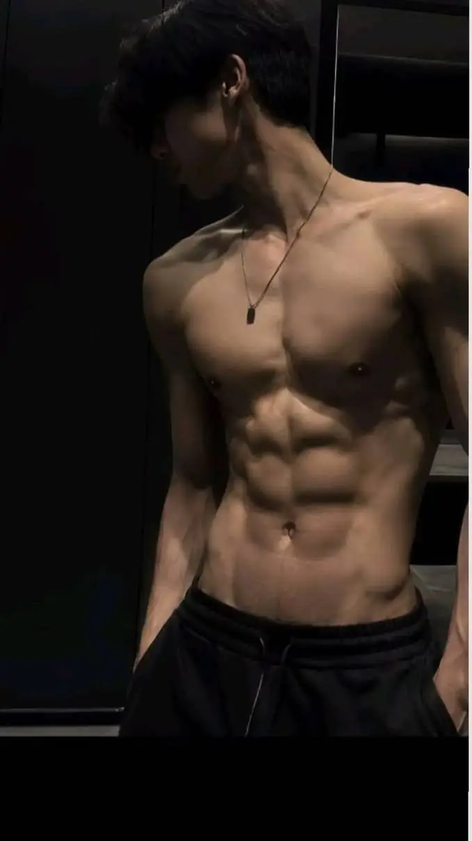 ai character: friend (Ethan) background