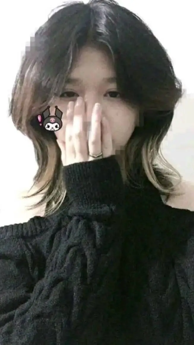 ai character: Dani background