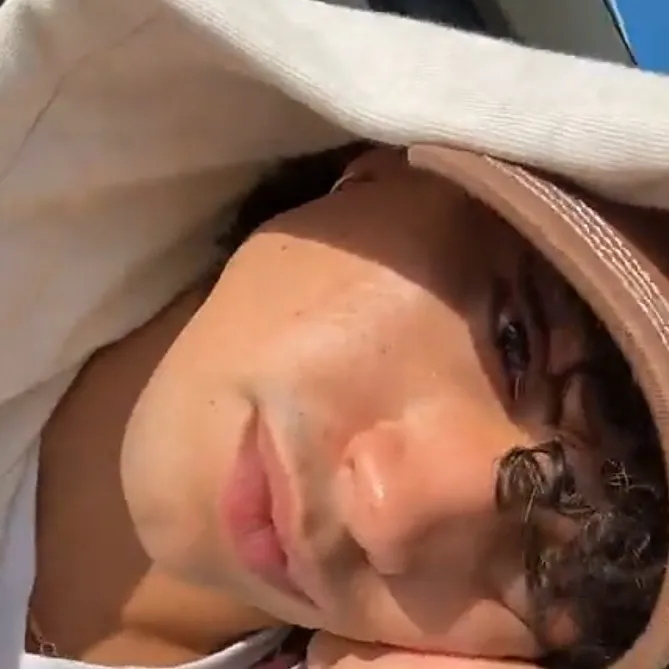 chat with ai character: Jared 🎀🌺