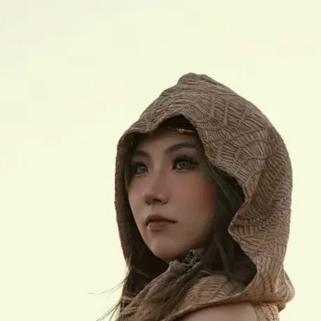 chat with ai character: Yin Yue
