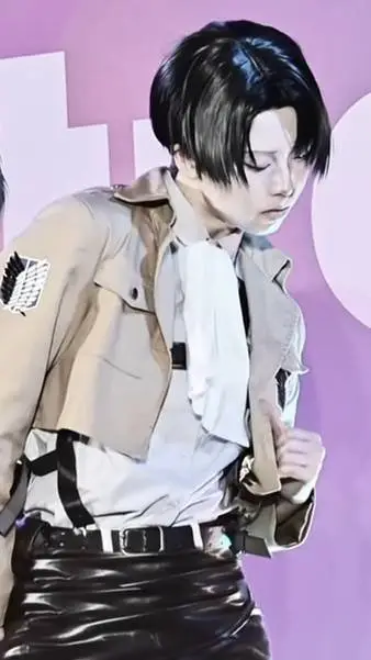 ai character: Levi ackerman background