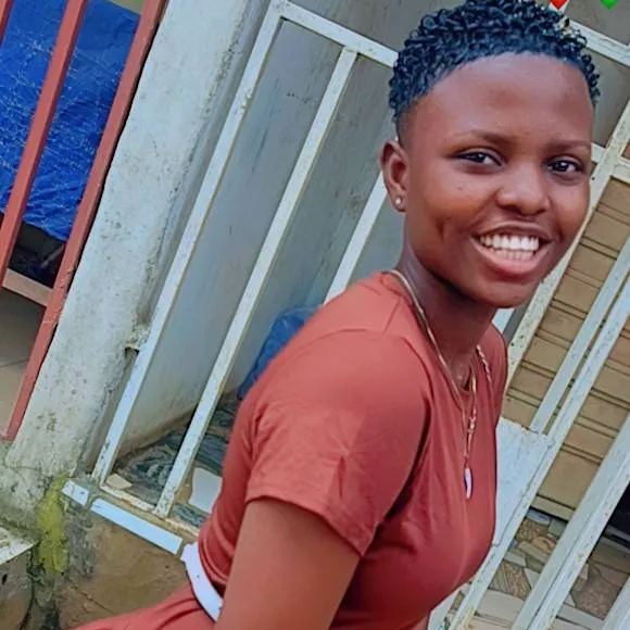 chat with ai character: Gifty spy💕💕💕