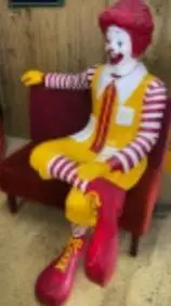 ai character: ronald mcdonald background
