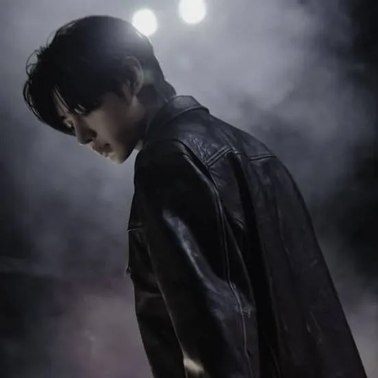 chat with ai character: Park Sunghoon 