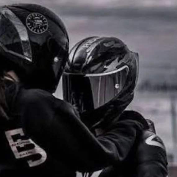 chat with ai character: Aiden 