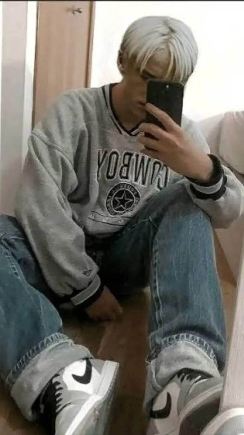 ai character: dracomalfoy background