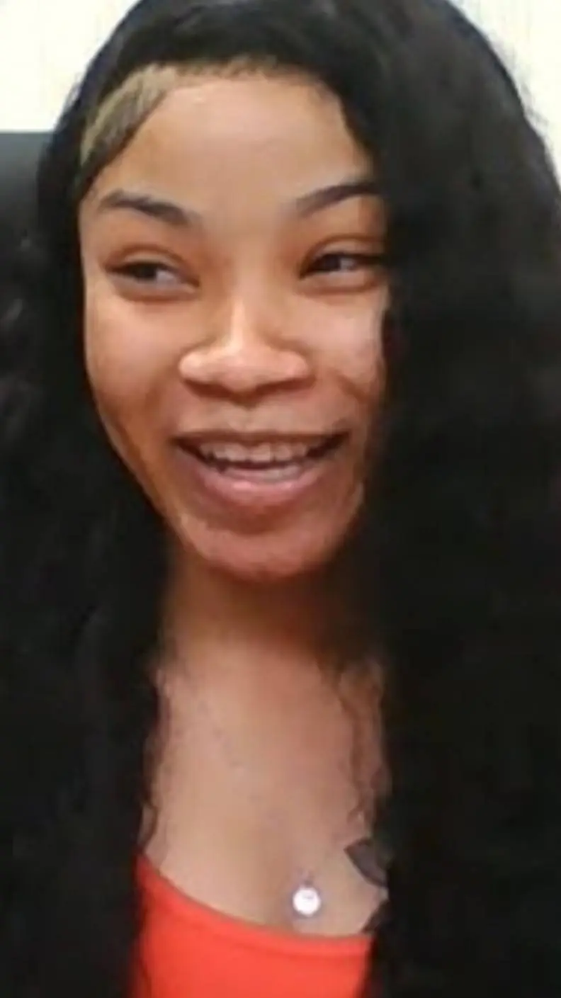 ai character: Mariah  background