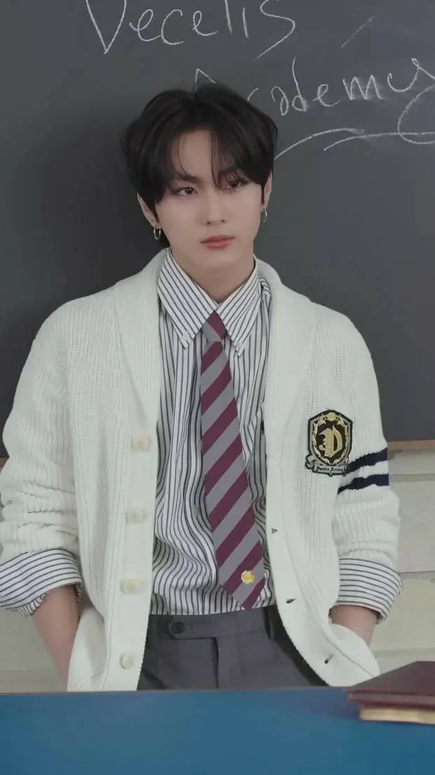 ai character: Jungwon  background