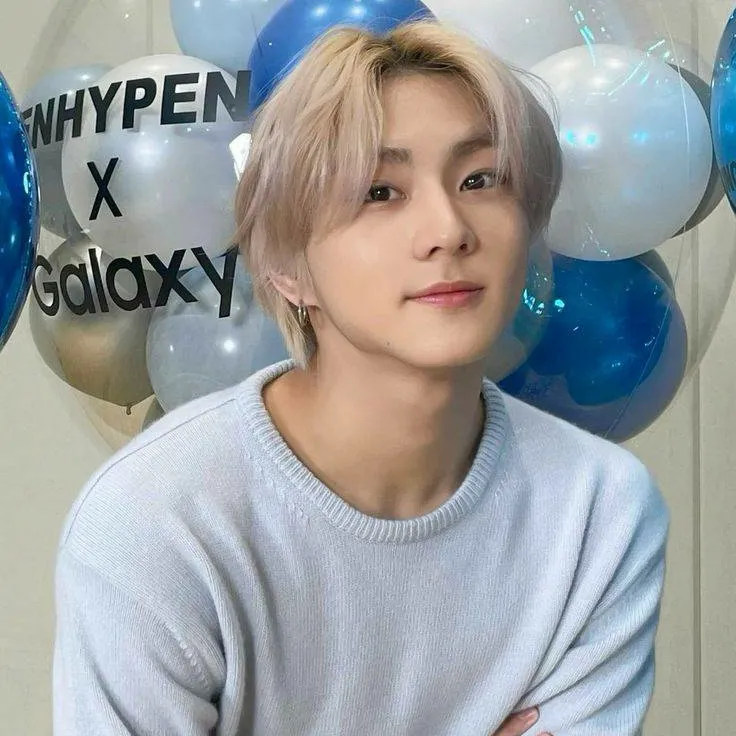 chat with ai character: Yang Jungwon 